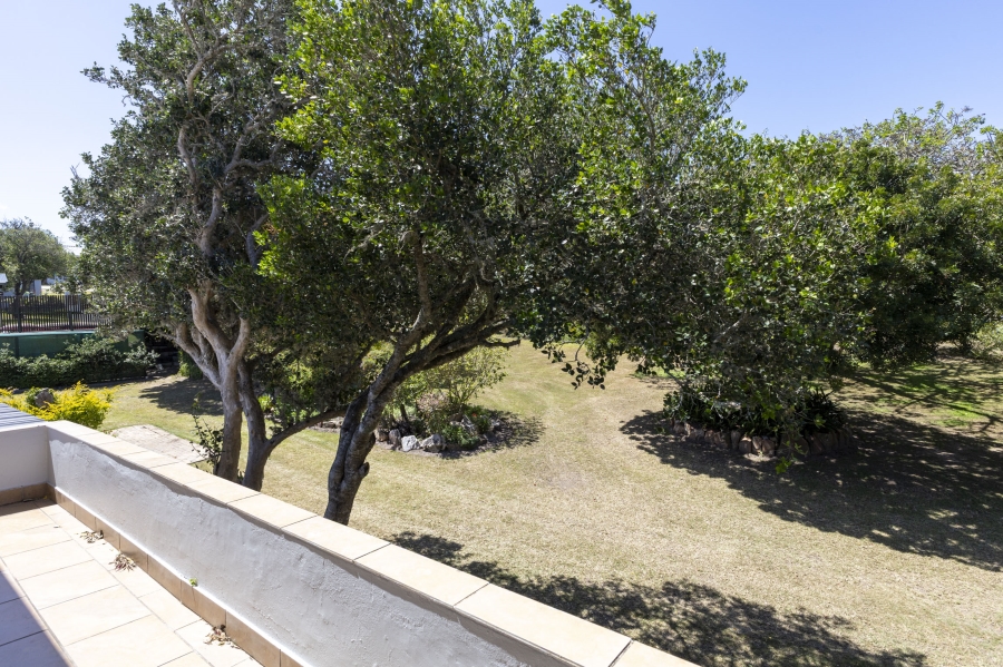 3 Bedroom Property for Sale in Seafield Eastern Cape